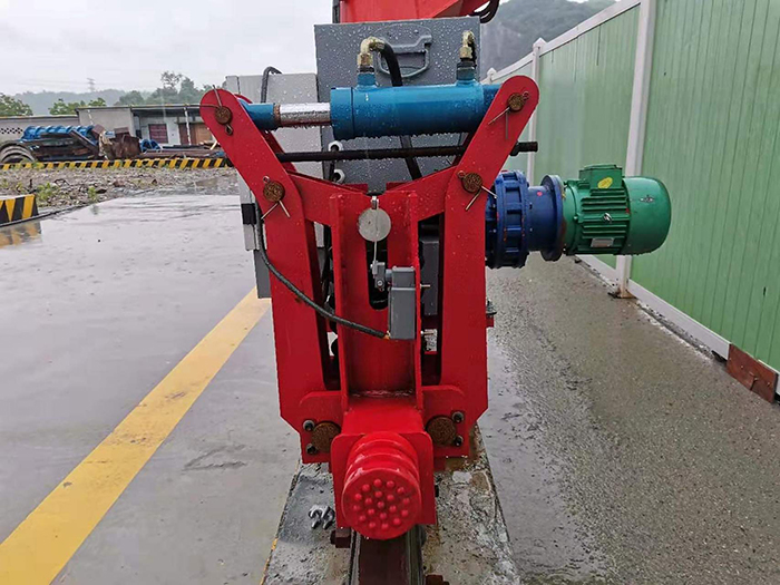 液壓夾軌器和手動夾軌器兩者有什么區(qū)別